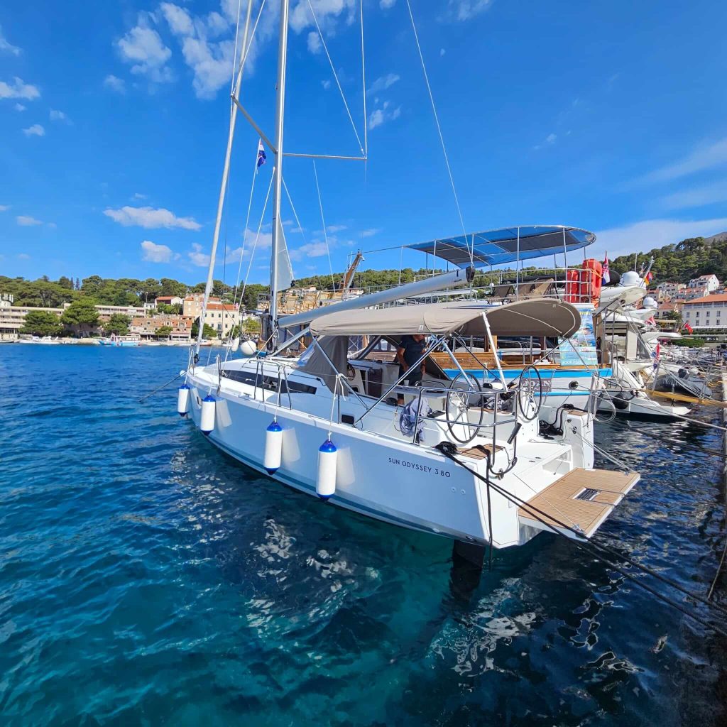 Discover the Ultimate Dubrovnik Sailing Tours Adventure with Our Luxury Yacht Tours